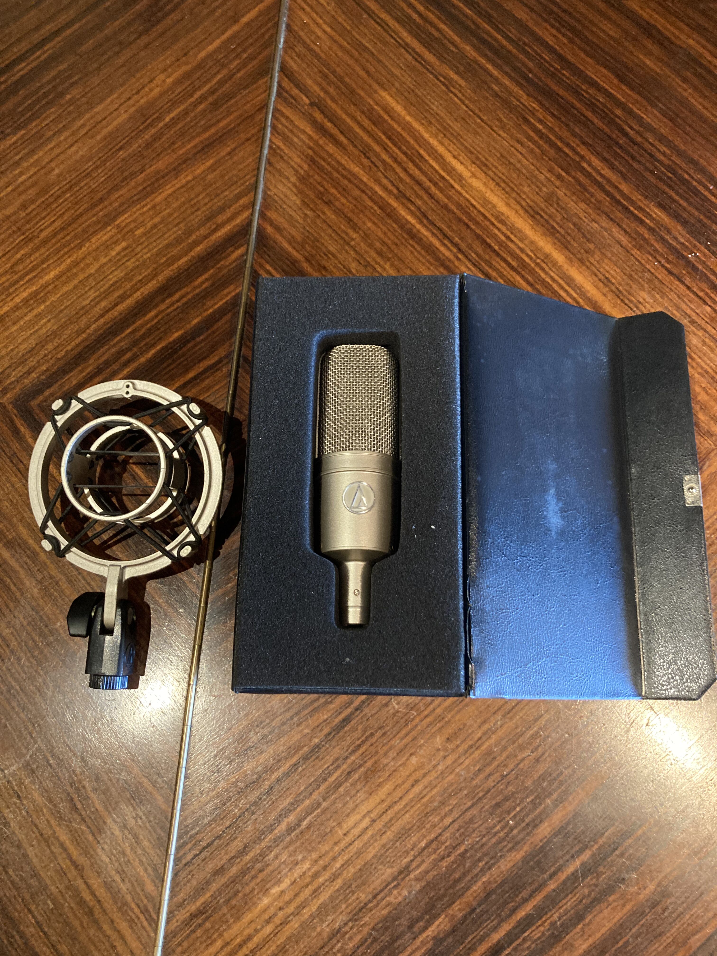 Vends Audio-Technica AT 4047/SV