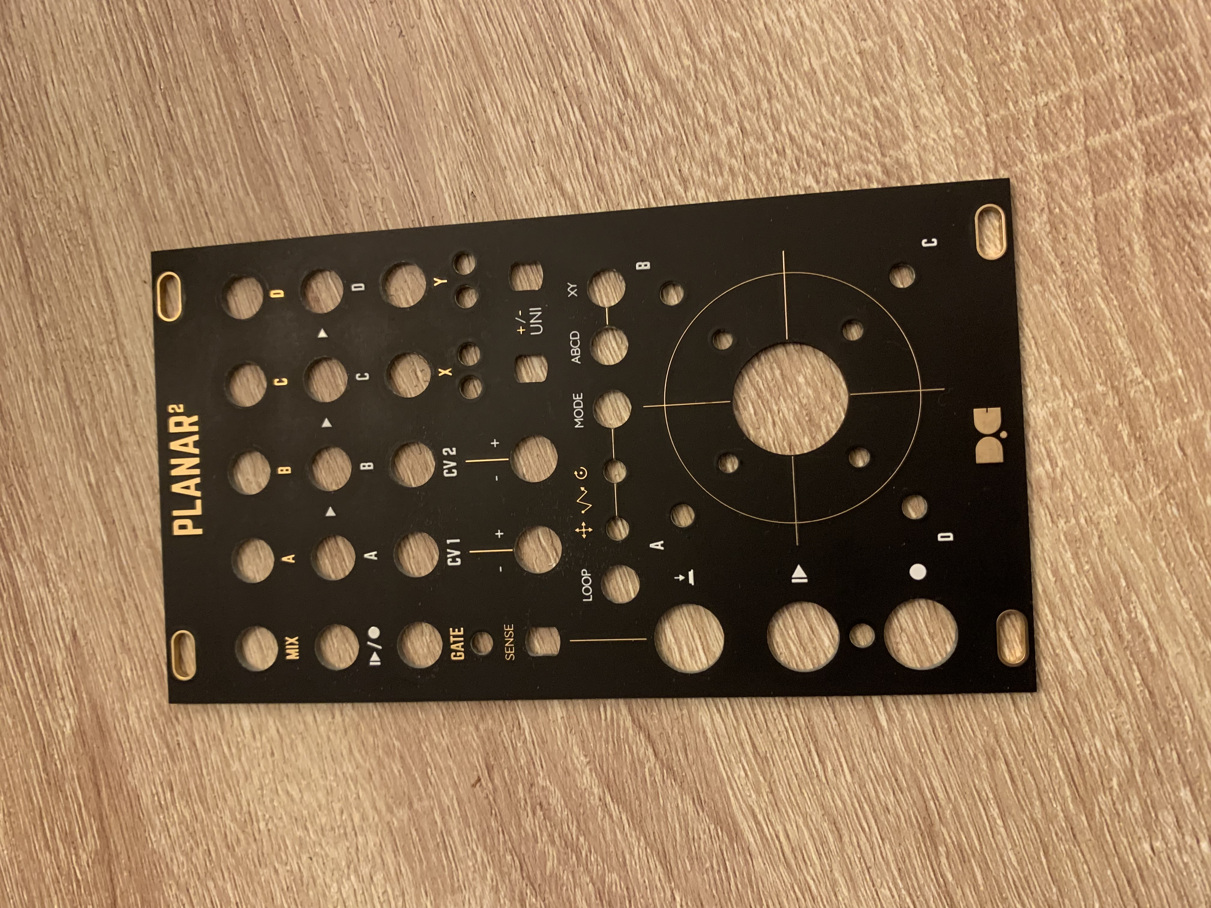 Panel Noir Dusty Clouds pour Intellijel Planar 2