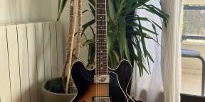 ES 335 Excellent état