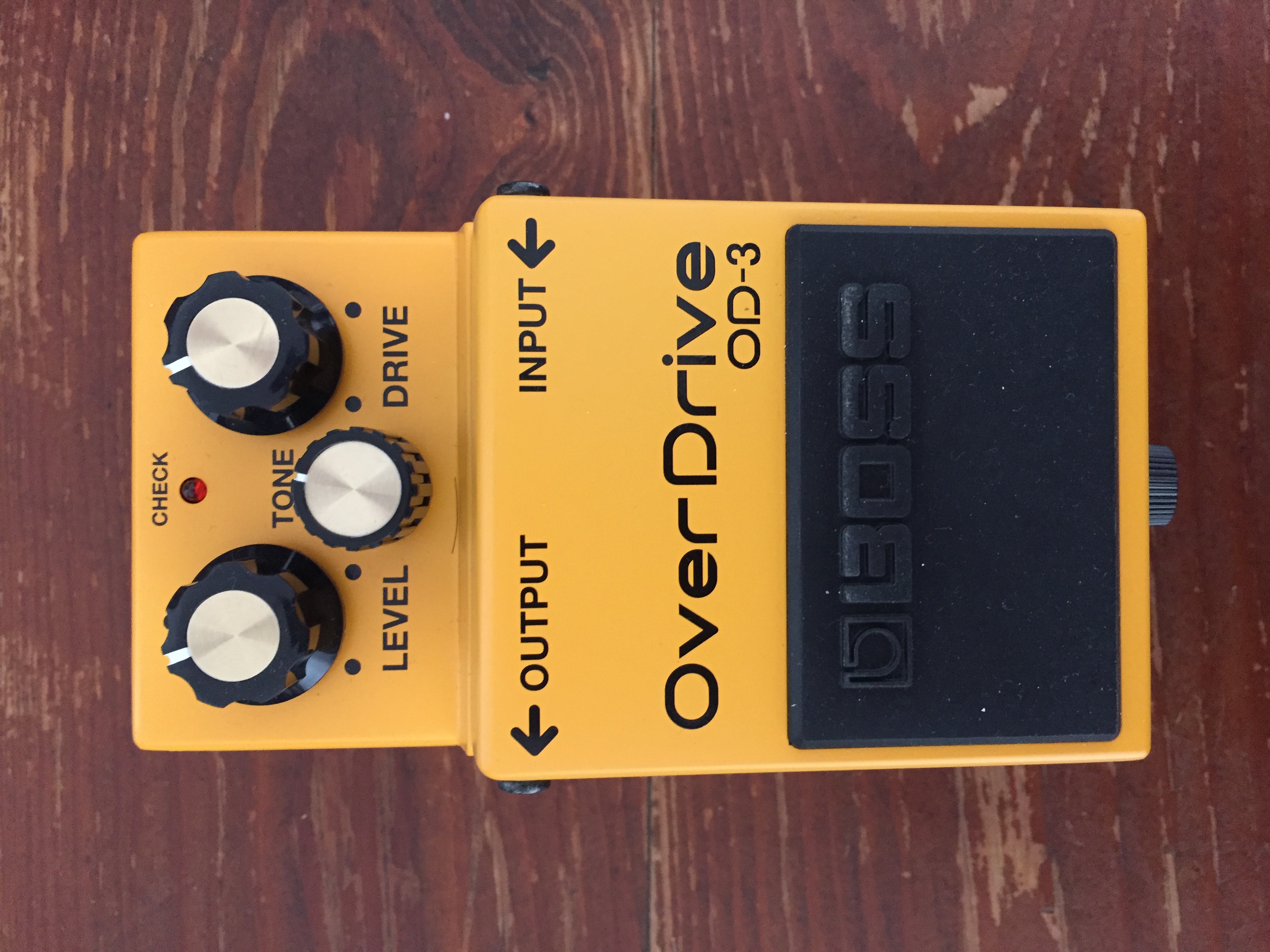 Vends Boss OD-3