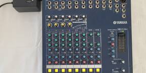 Vends table de mixage Yamaha MG124c