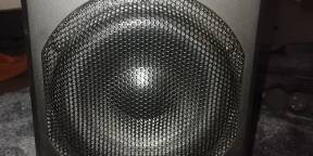 Vends Adam SUB 7 TBE
