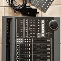 Vends Mackie Logic Control