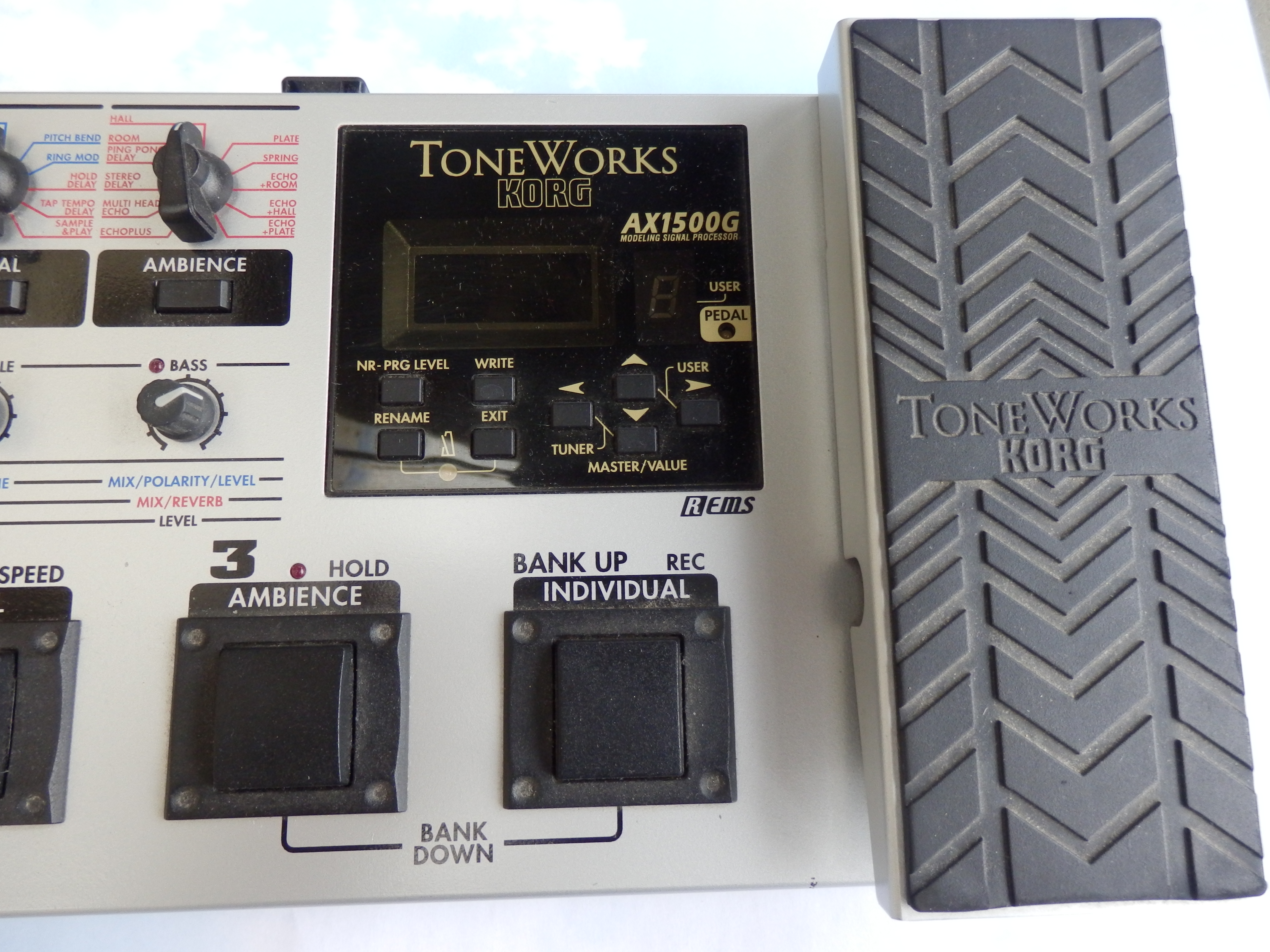 Korg Ax1500g (27916)
