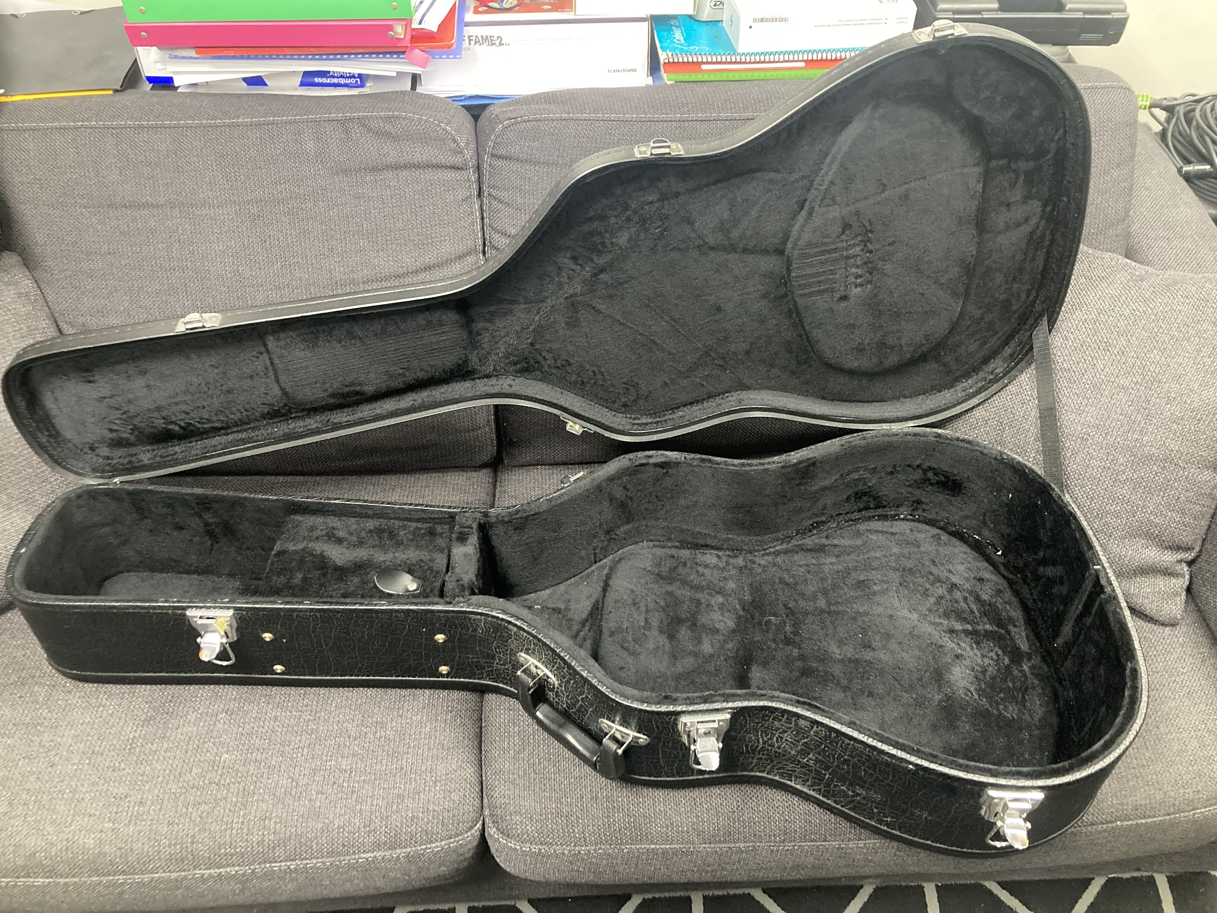 Vends Etui Guitare Folk