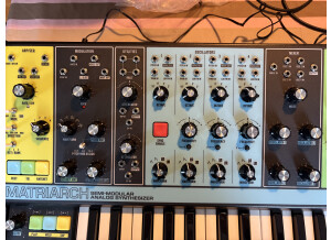 Moog Music Matriarch (37377)