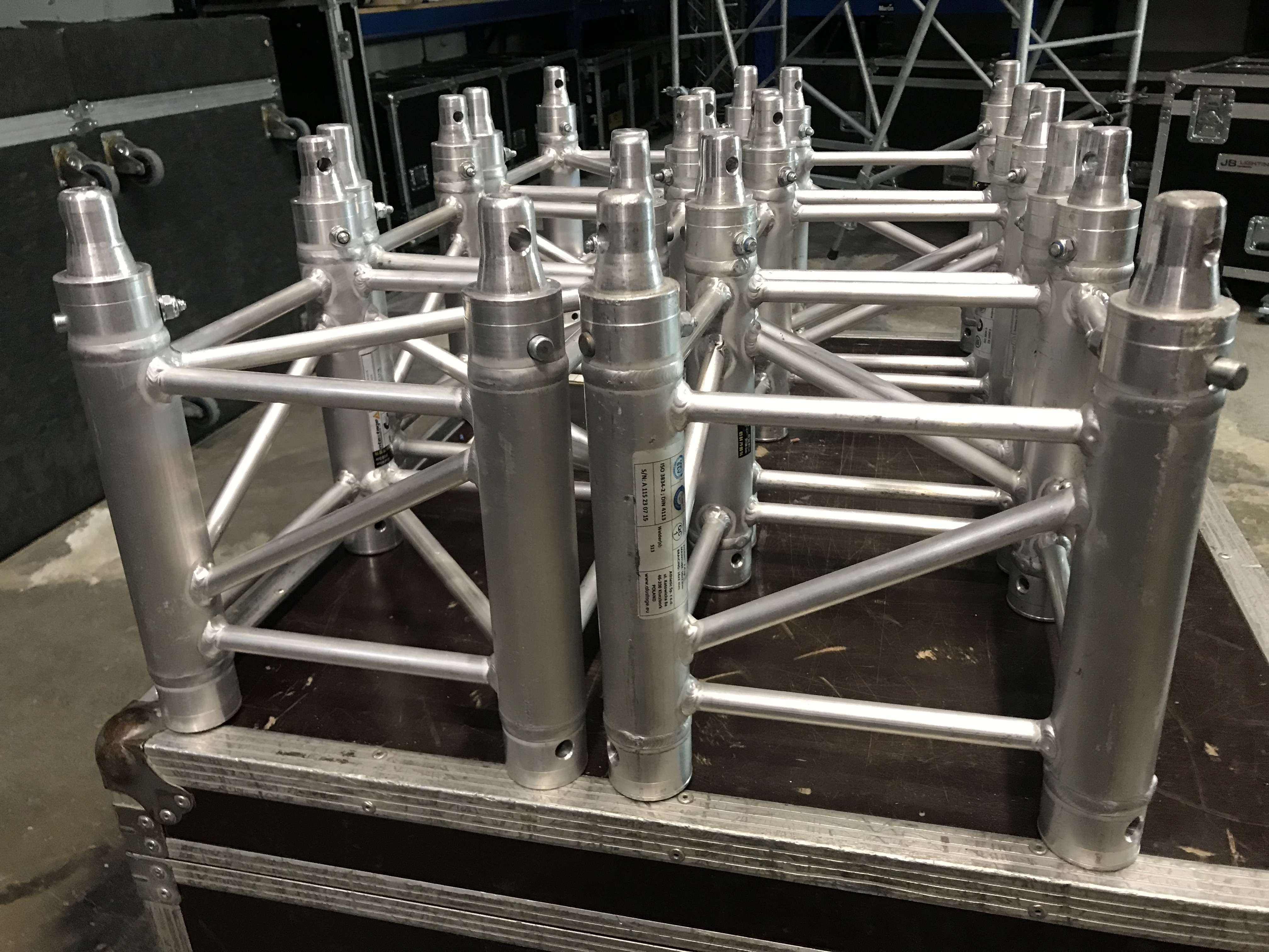 Vends structures carrées 290mm/long 29cm