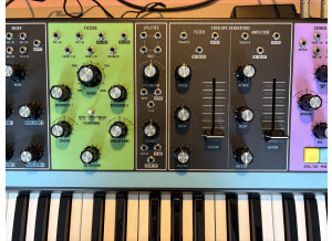 Moog Music Matriarch (73928)