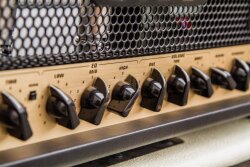 5150Iconic15W-17 5150Iconic15W-17