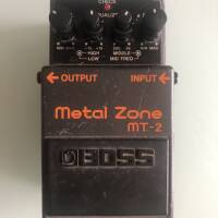 Vends Metal Zone BOSS MT-2 en parfait état