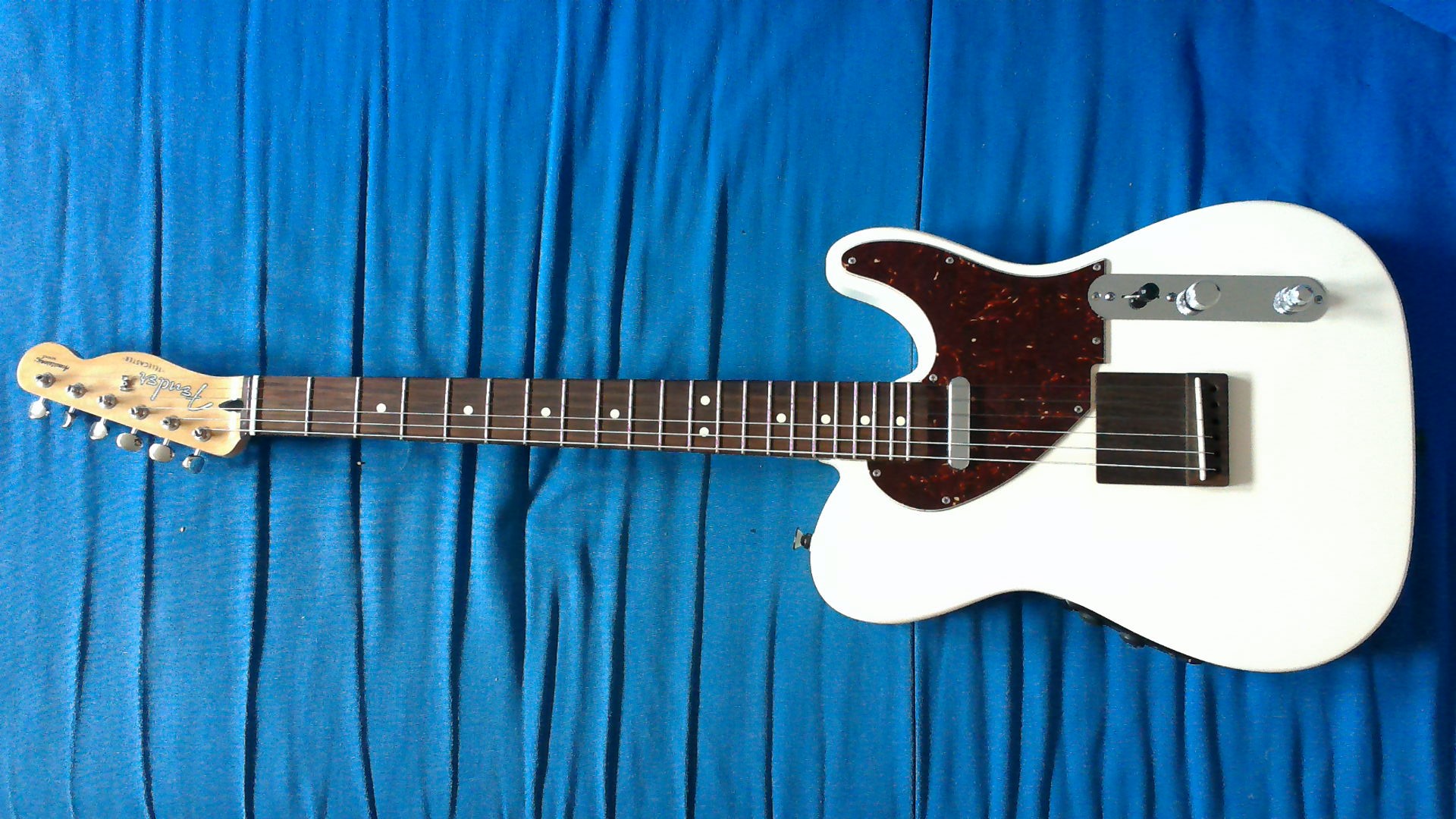 VEND GUITARE TELECASTER ACOUSTASONIC