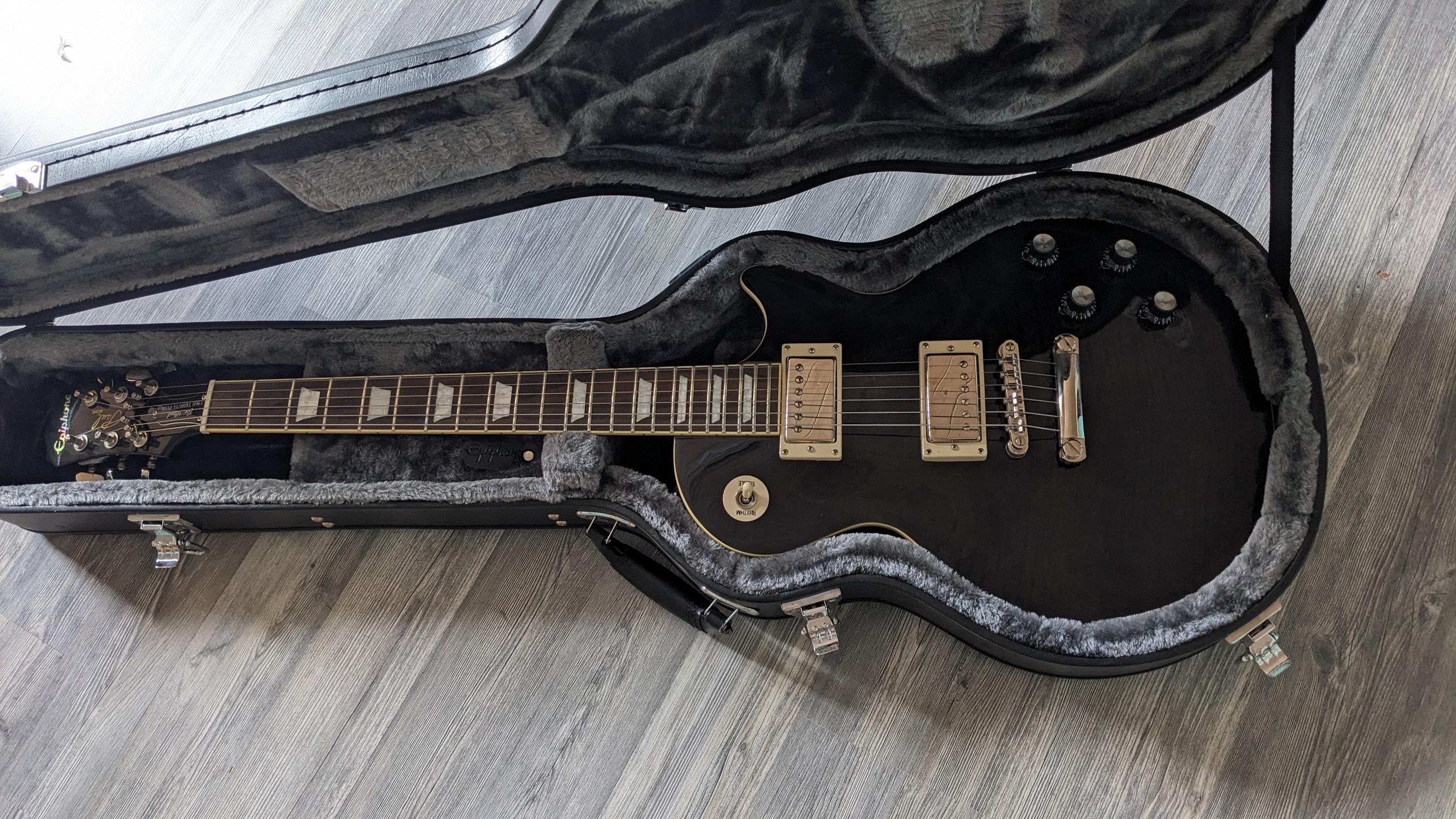 Epiphone Les Paul 1960 tribute plus outfit