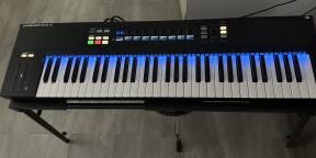 Vends Komplete Kontrol S61