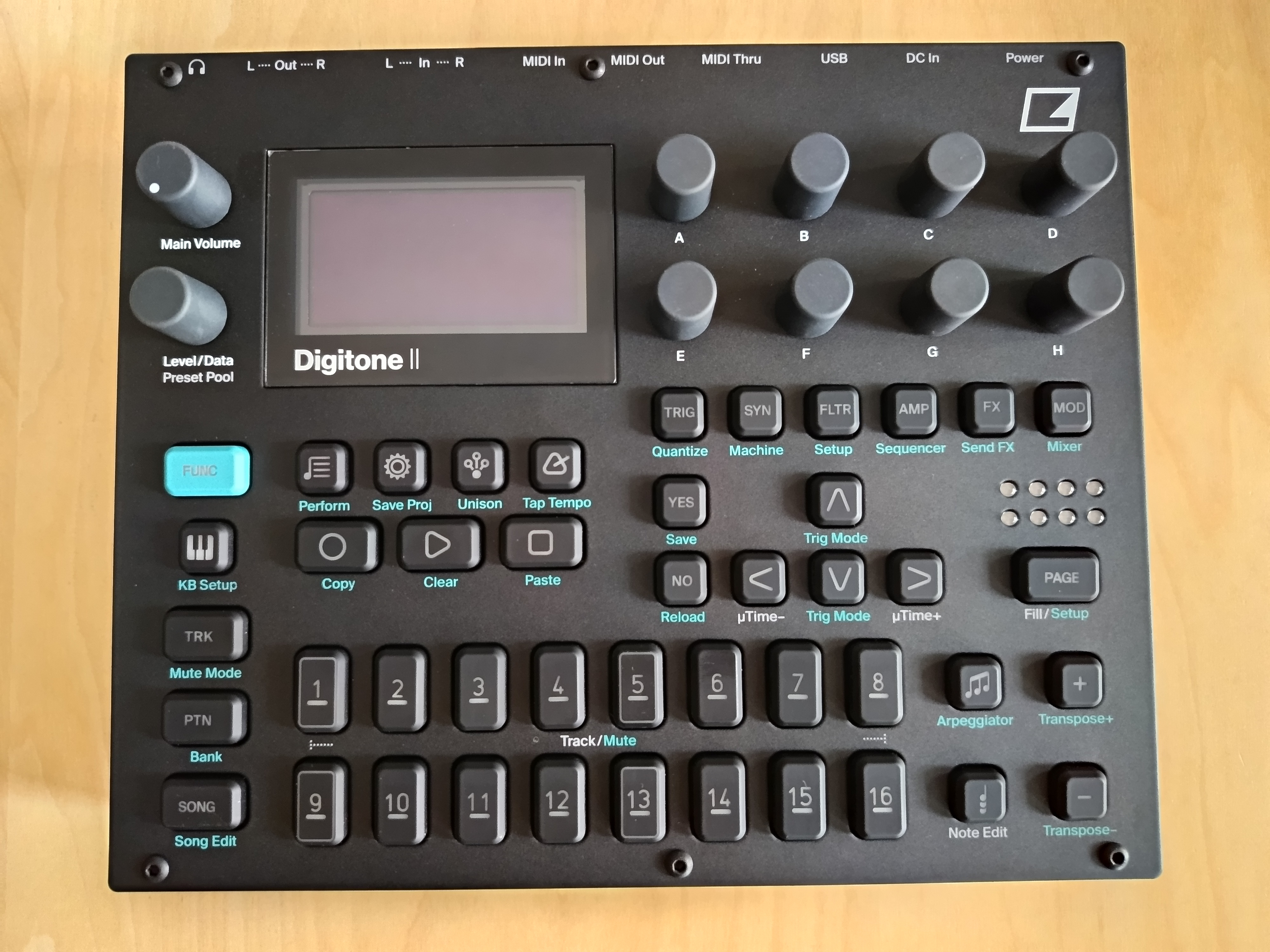 Vends Elektron Digitone II - Comme neuve