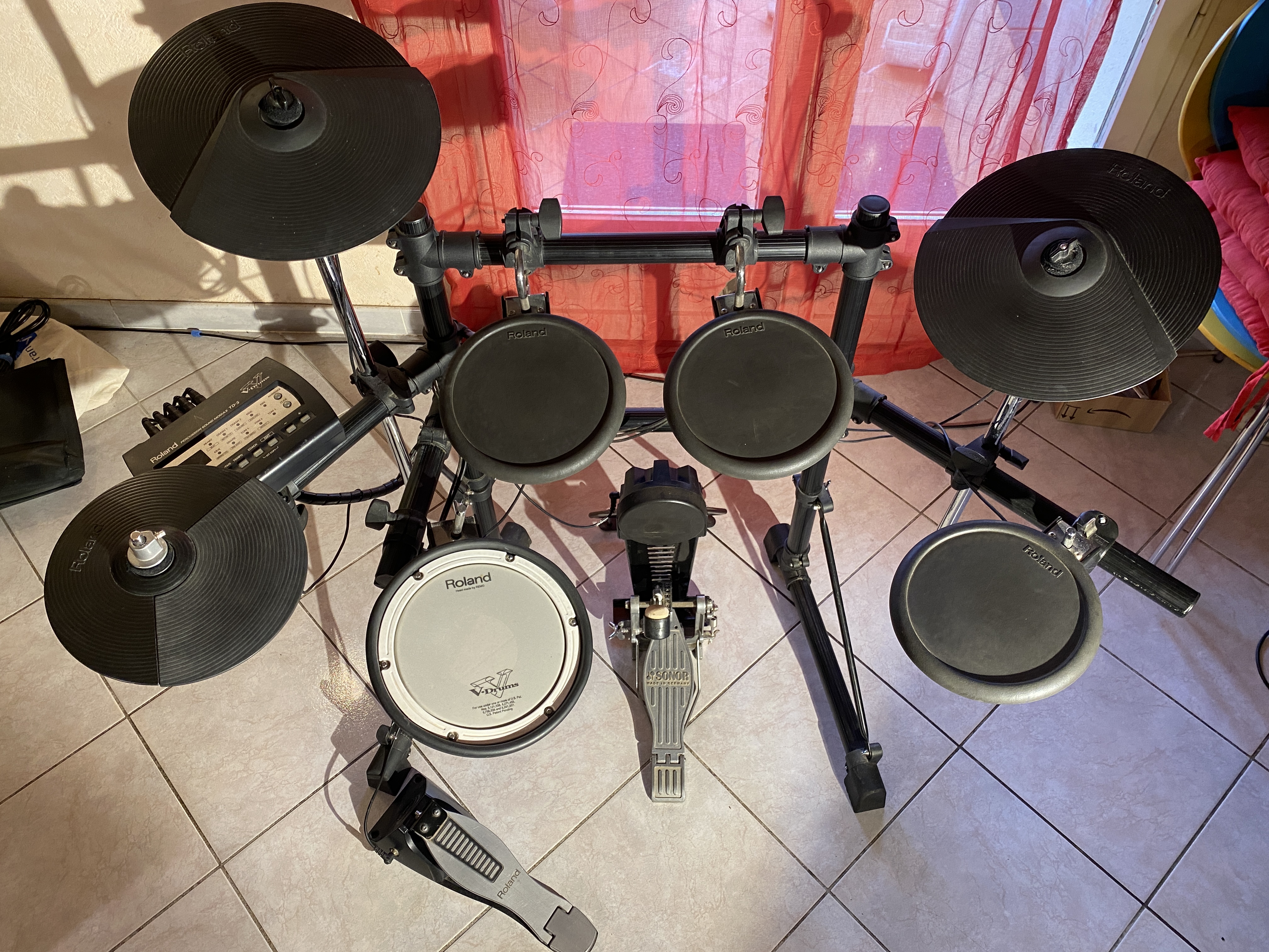 Batterie électronique Roland TD3 + ampli	