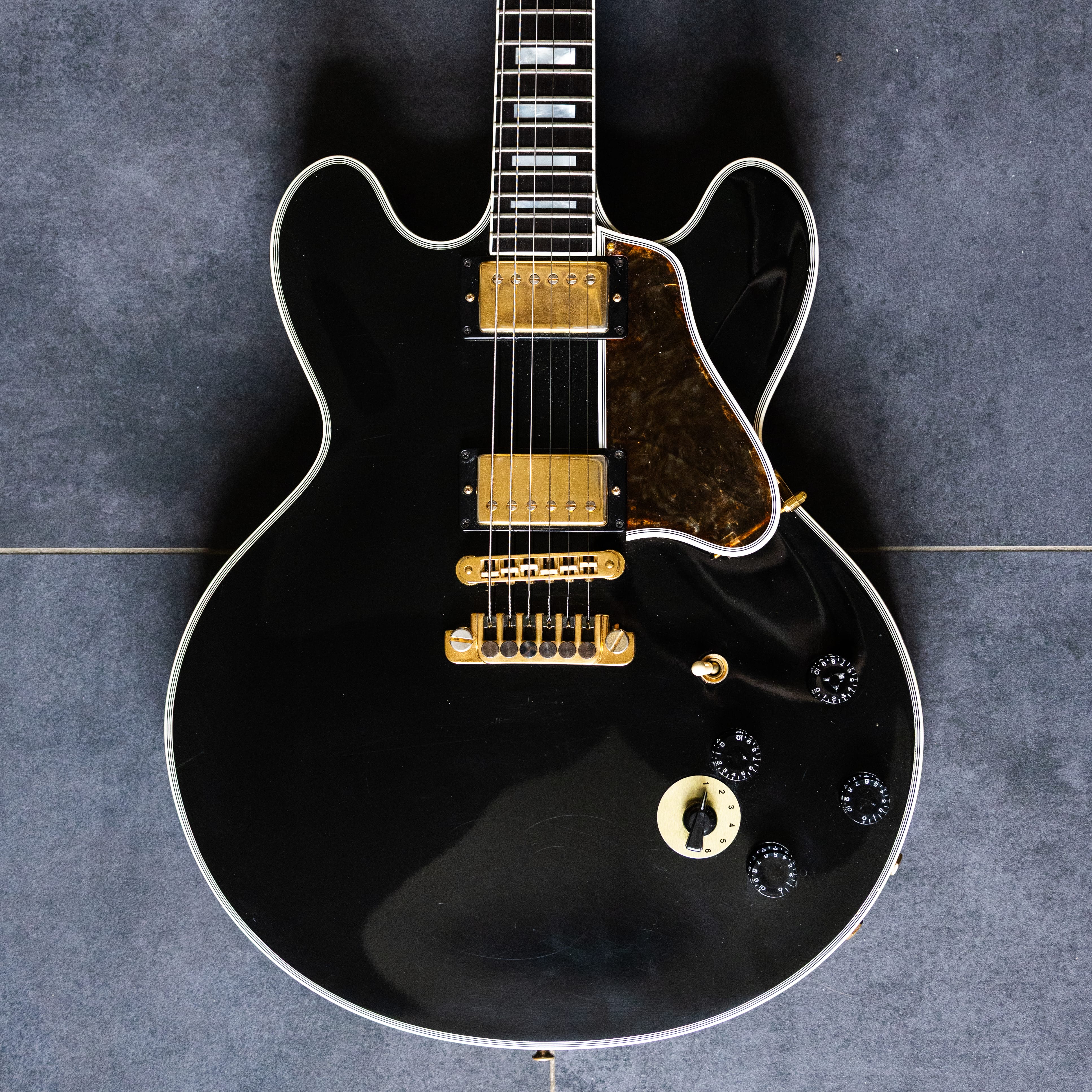 1997 Gibson Lucille BB King Signature, Ebony