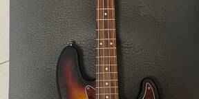 Squier Vintage Modified Jazz Bass (3-Color Sunburst)