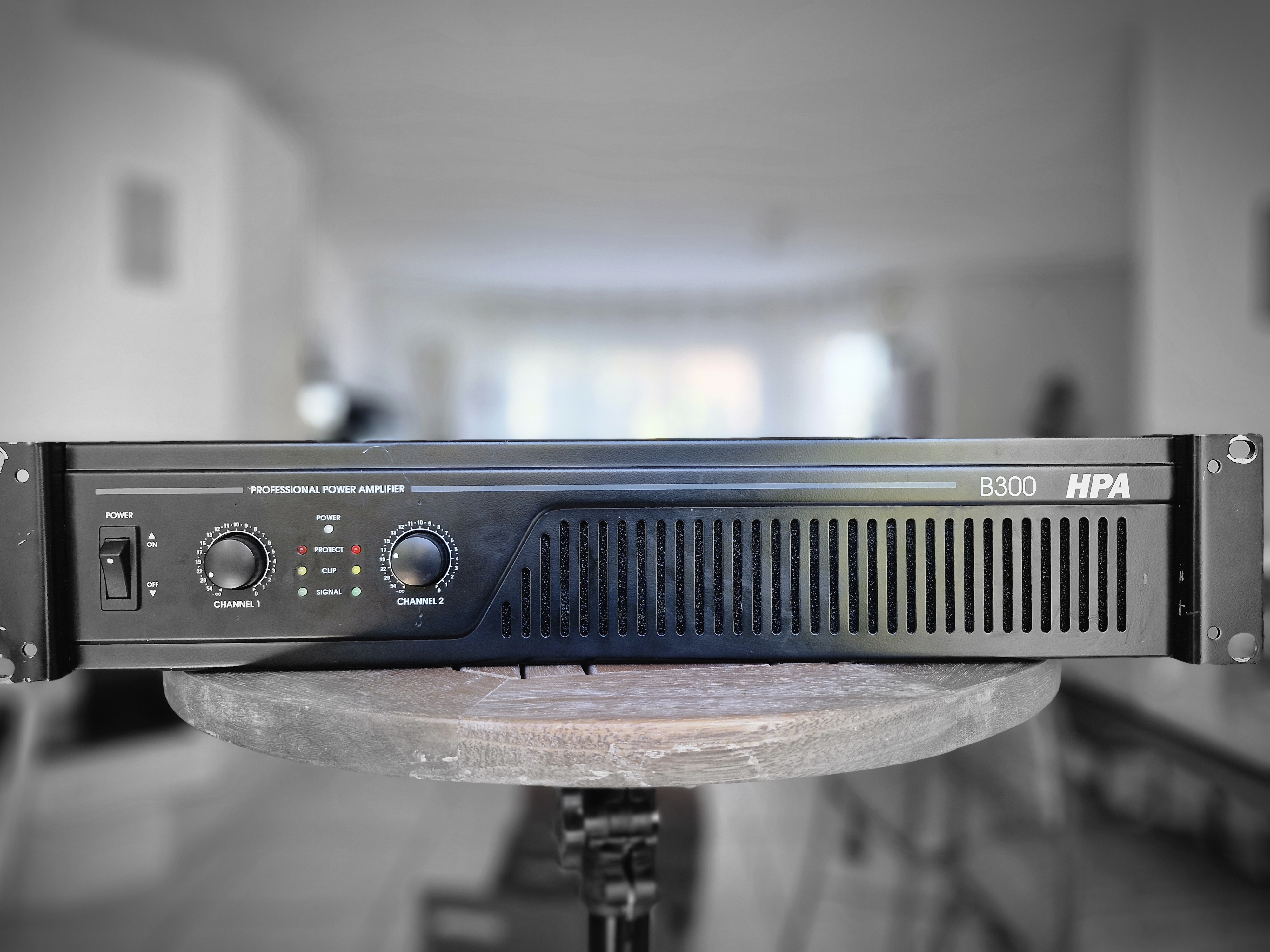 Ampli HPA B300 + enceintes Rocktron made in USA