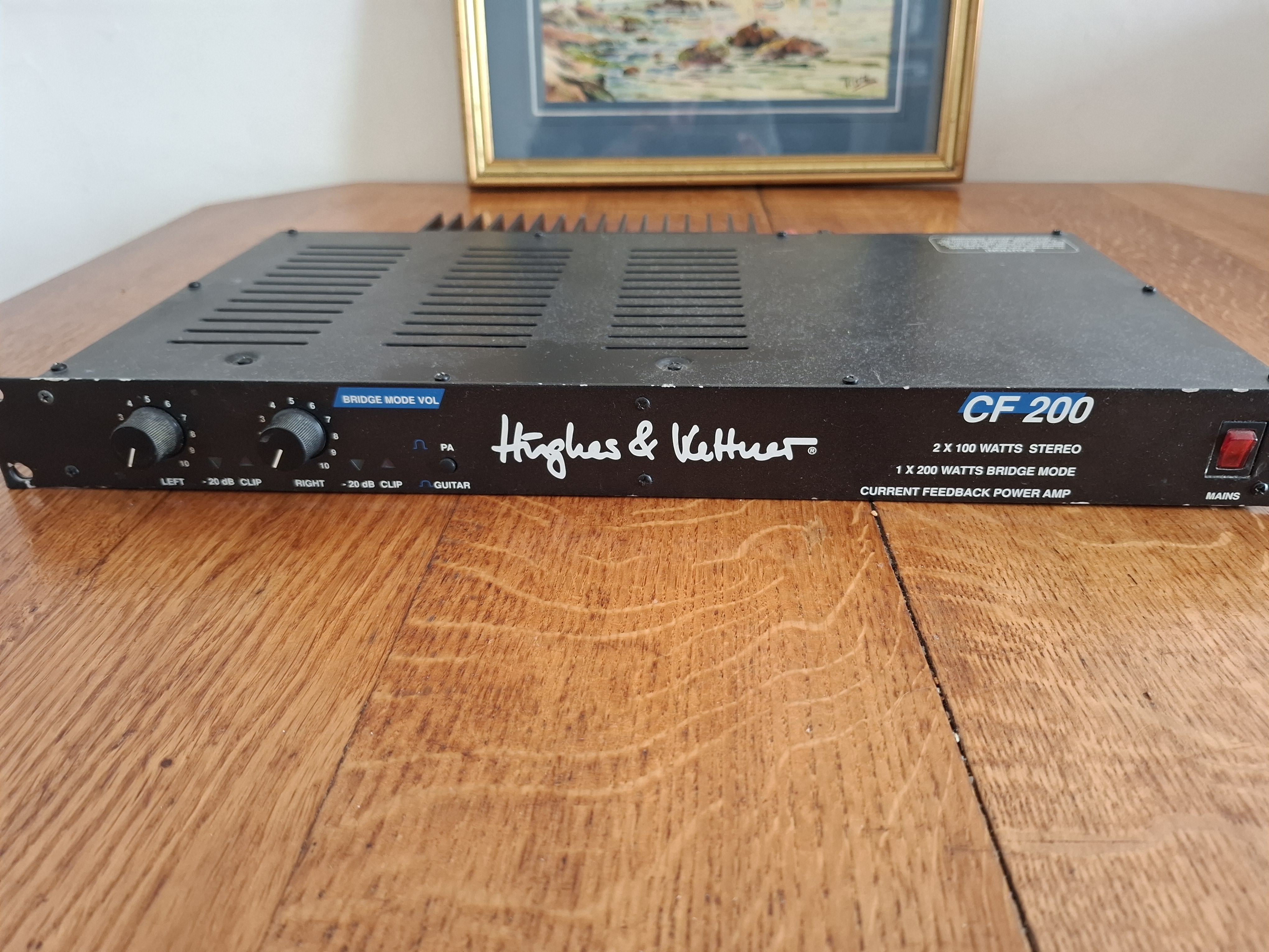 Hughes & Kettner CF200 (72934)