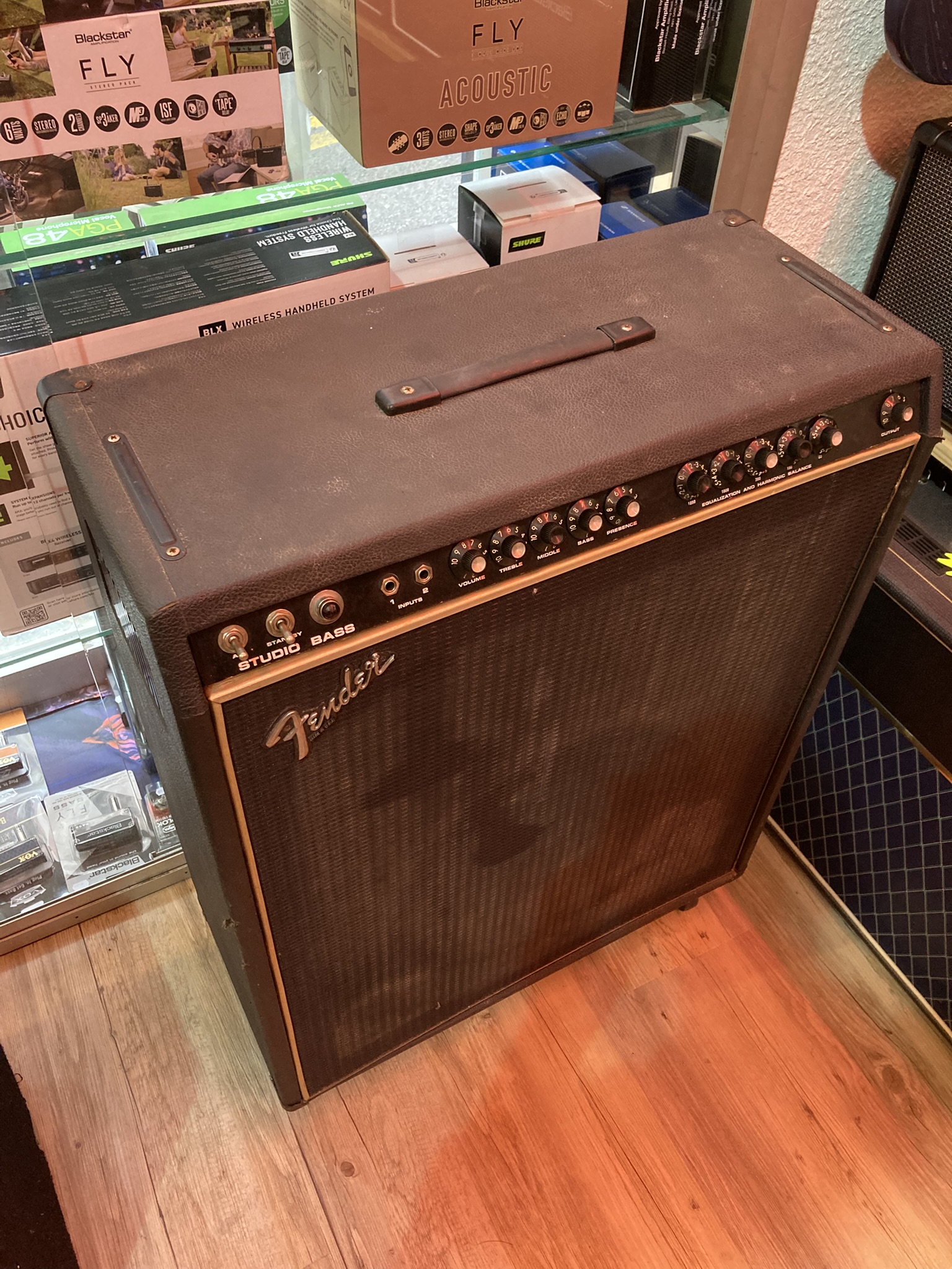 Fender Studio Bass (96107)