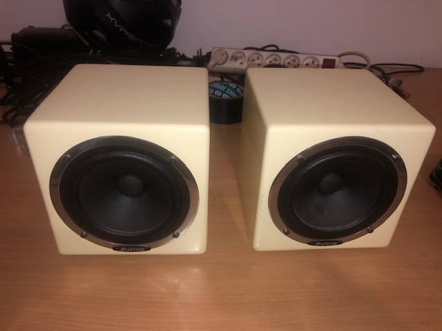 Vend Paire Avantone Mixcube