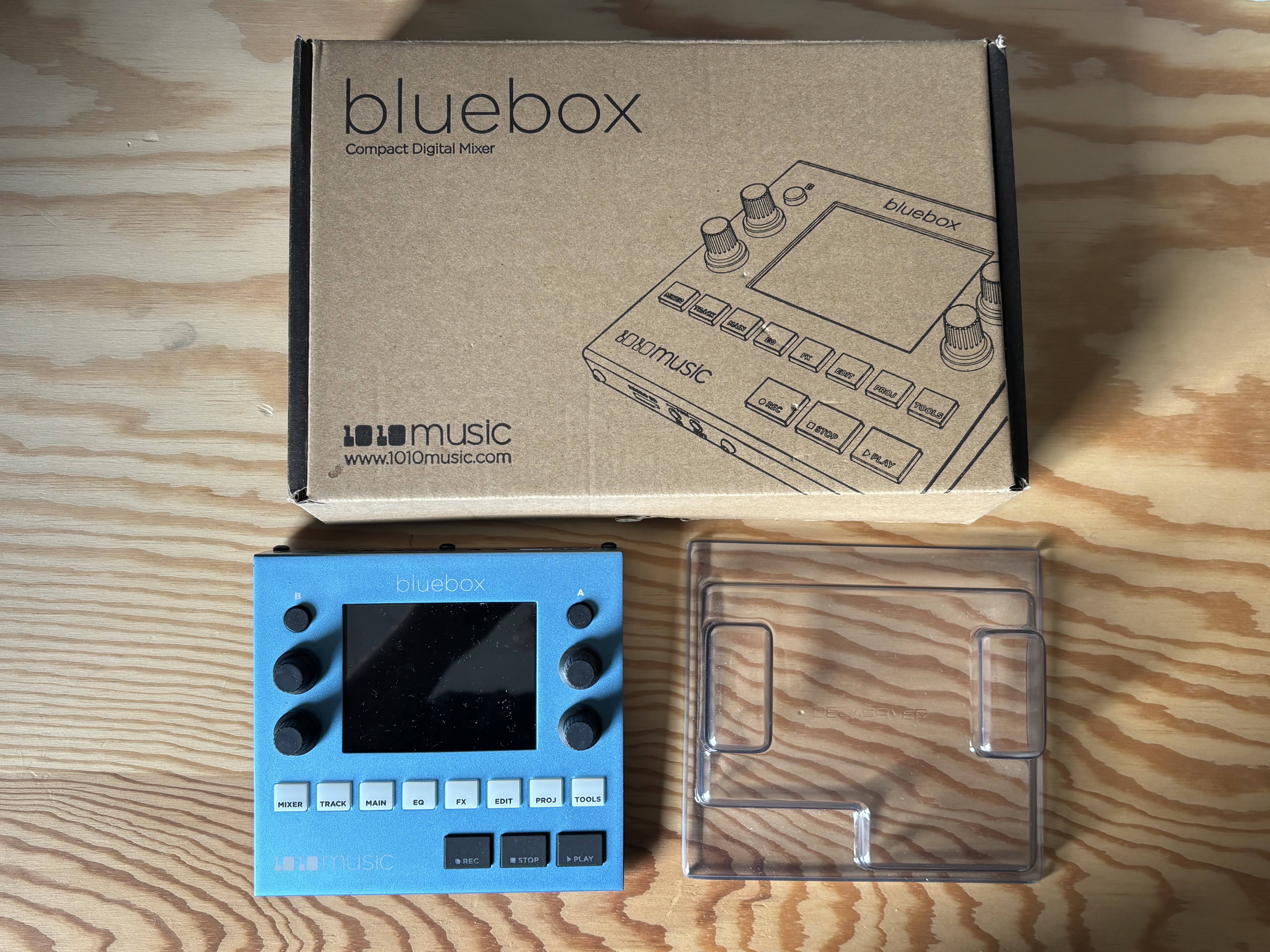 1010 music bluebox + decksaver