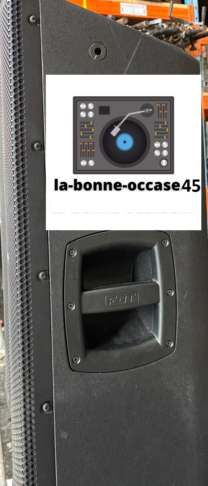 Vend enceintes Vertus CLA 206 A FBT