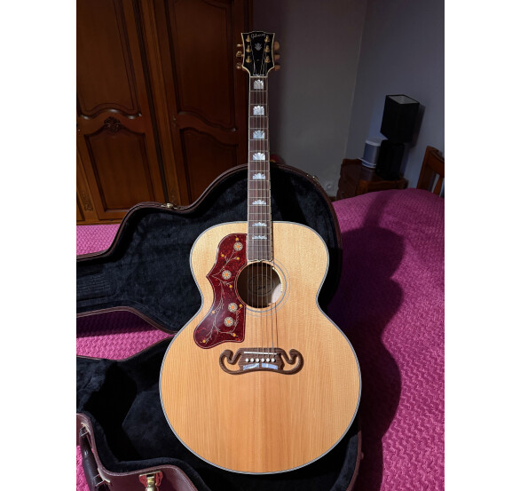 Gibson SJ-200 (44689)