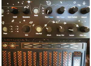 Arturia MicroFreak (32068)