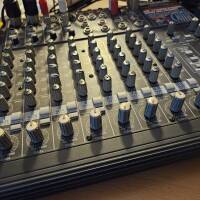 Vends table de mixage Mackie VLZ 1202 Pro