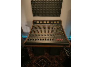 Yamaha M 1516 (3718)