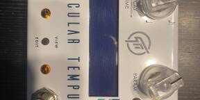 Vends Specular Tempus, comme neuve . Jamis sortie de mon home studio, non fumeur .