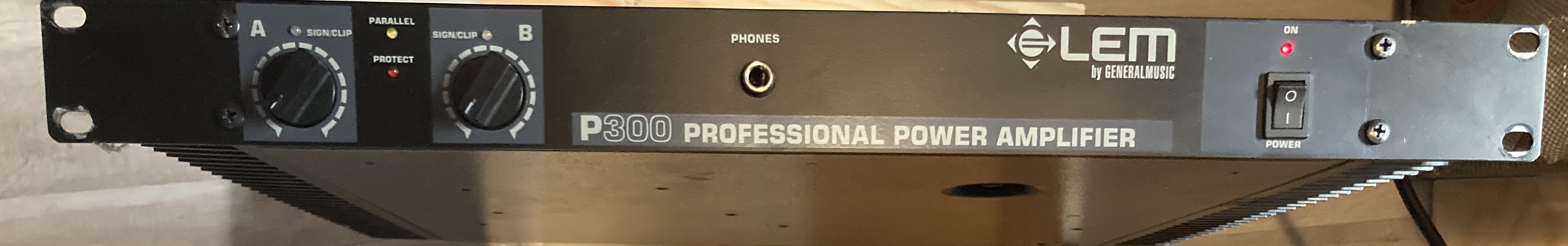 Ampli LEM P300 2x150W