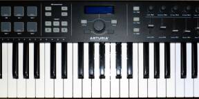 Vends clavier maître Arturia KEYLAB ESSENTIAL BLACK EDITION