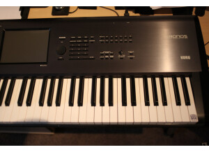 Korg Kronos 73 (18066)