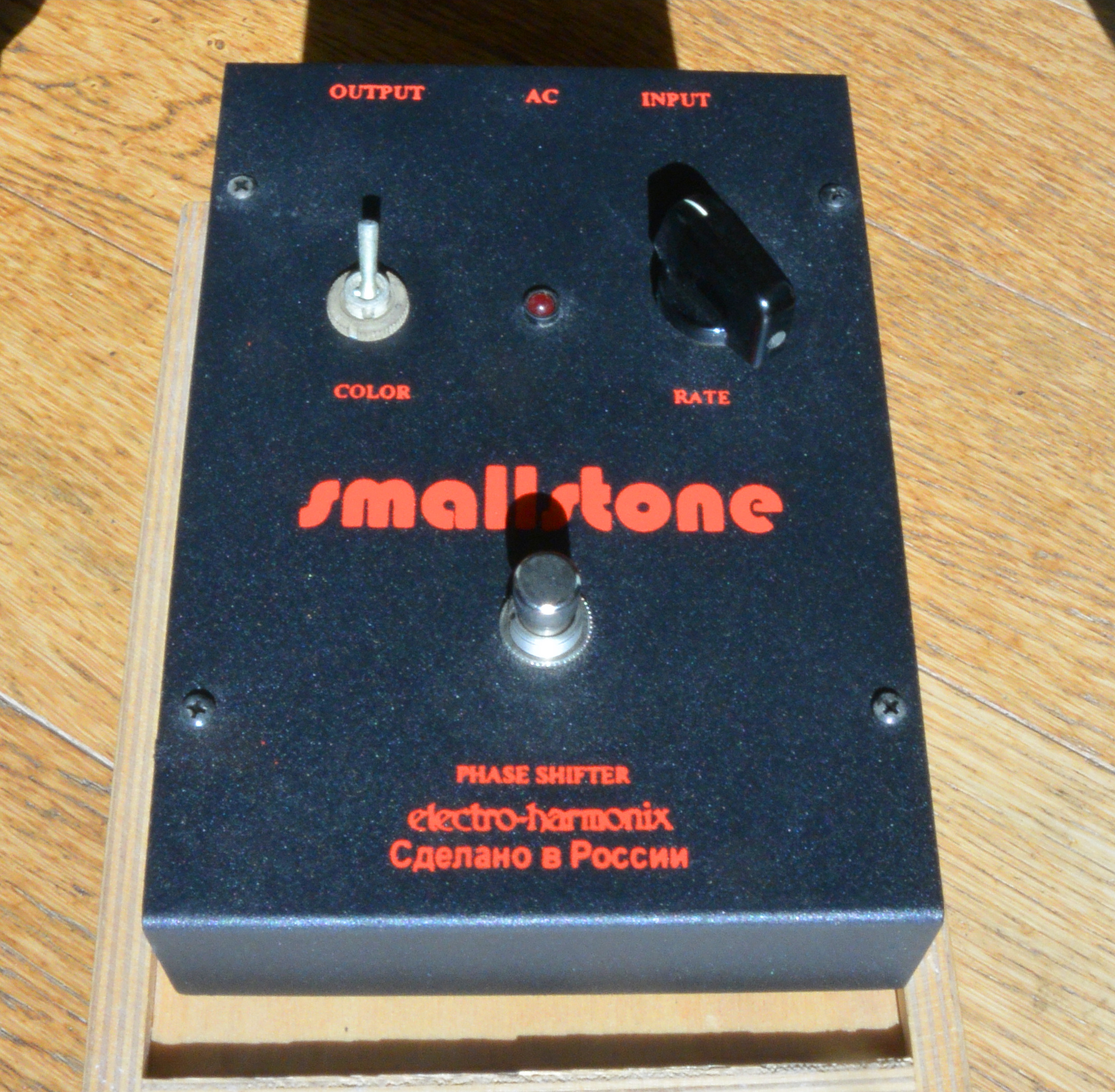 Vends Small Stone Black Russian