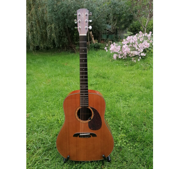 Yairi Canyon creek 01