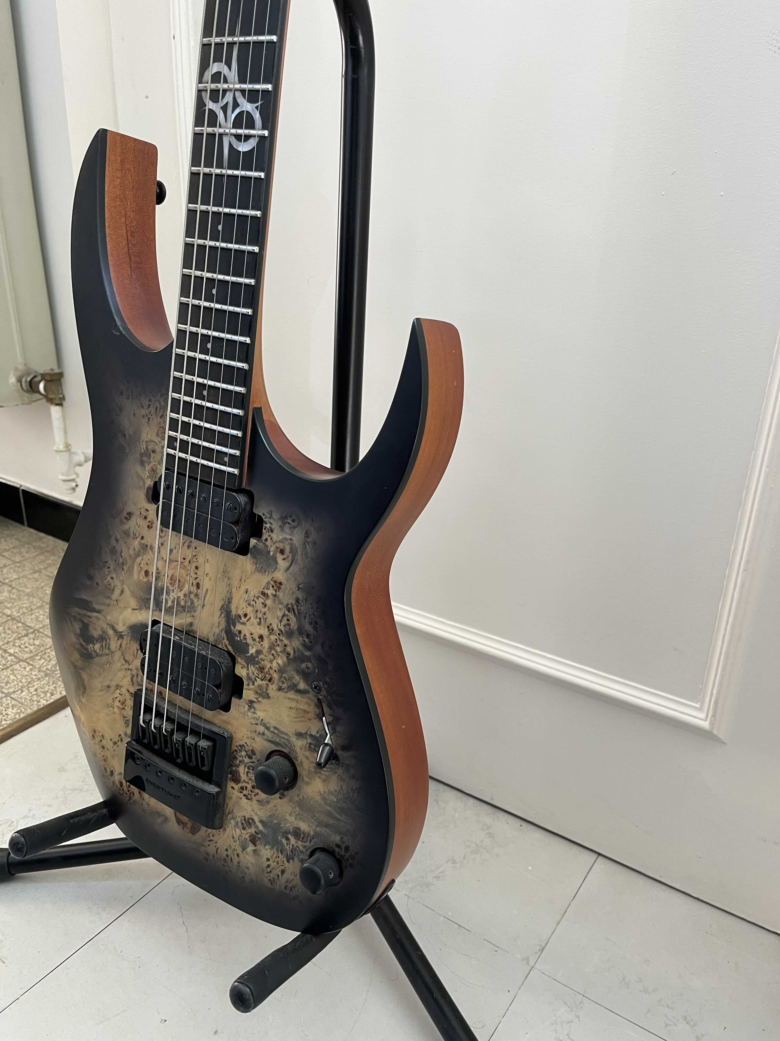 Vends Guitare Solar S 1.6 PB-27 ETC