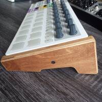 Vends Stand Soundtoyz pour Beatstep Pro