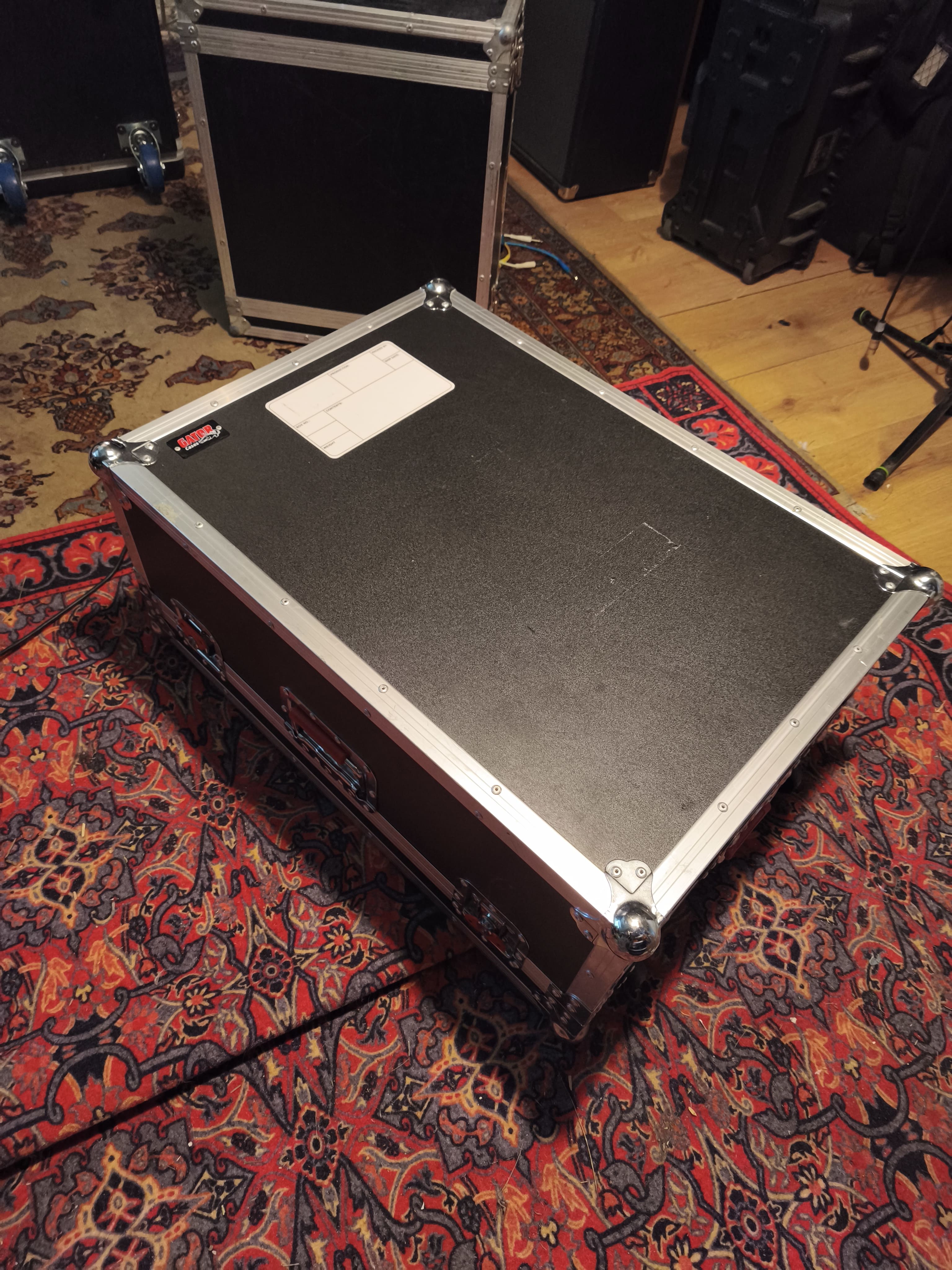 Midas m32r + flight case gator