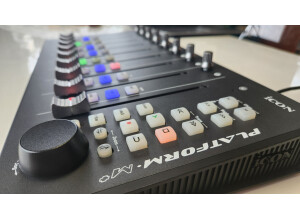 iCon Platform M+ (14248)