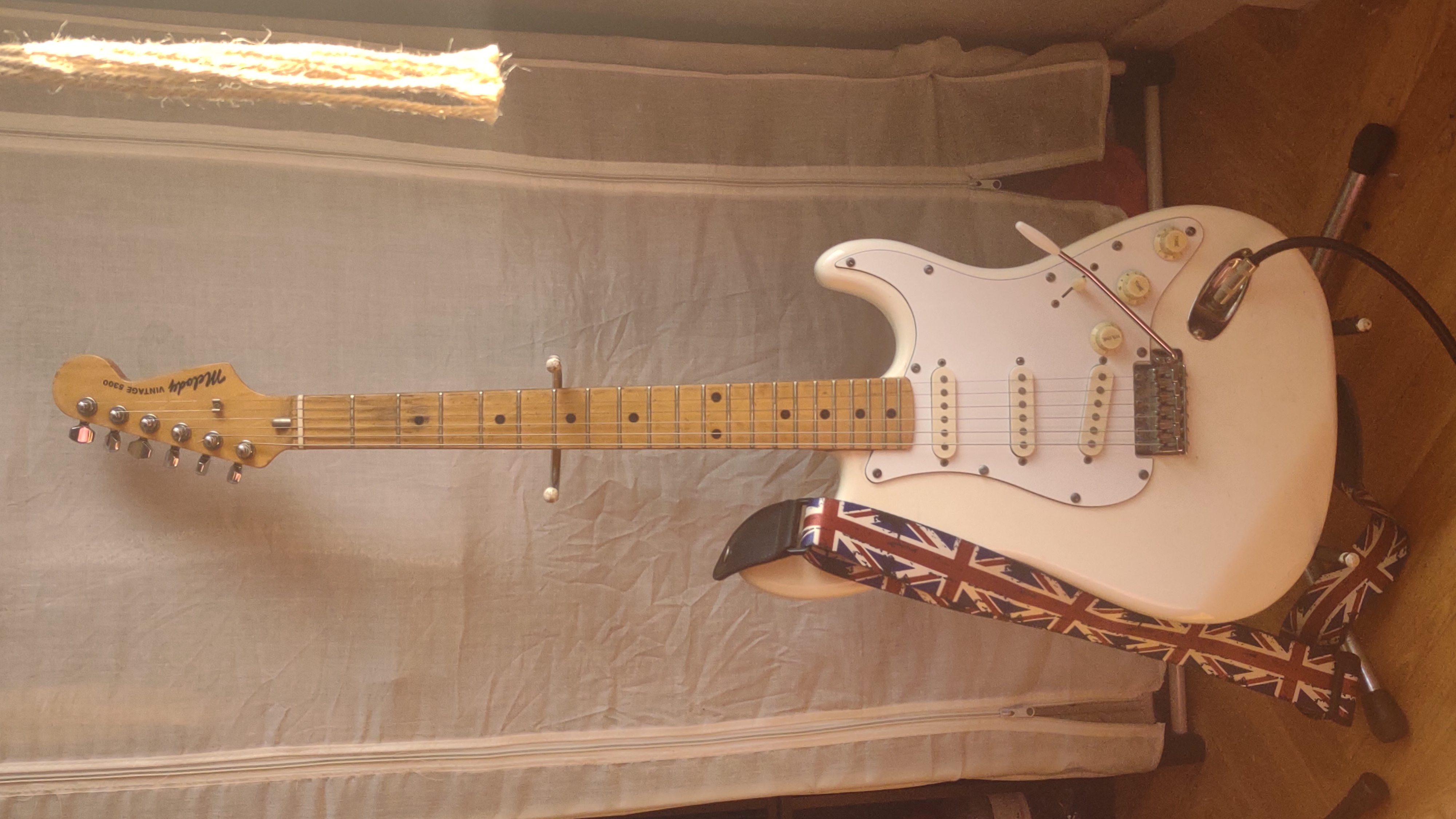 MELODY stratocaster