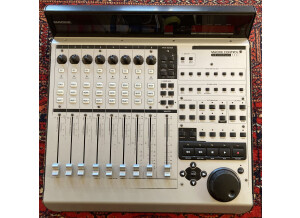 Mackie Control Universal Pro (54434)