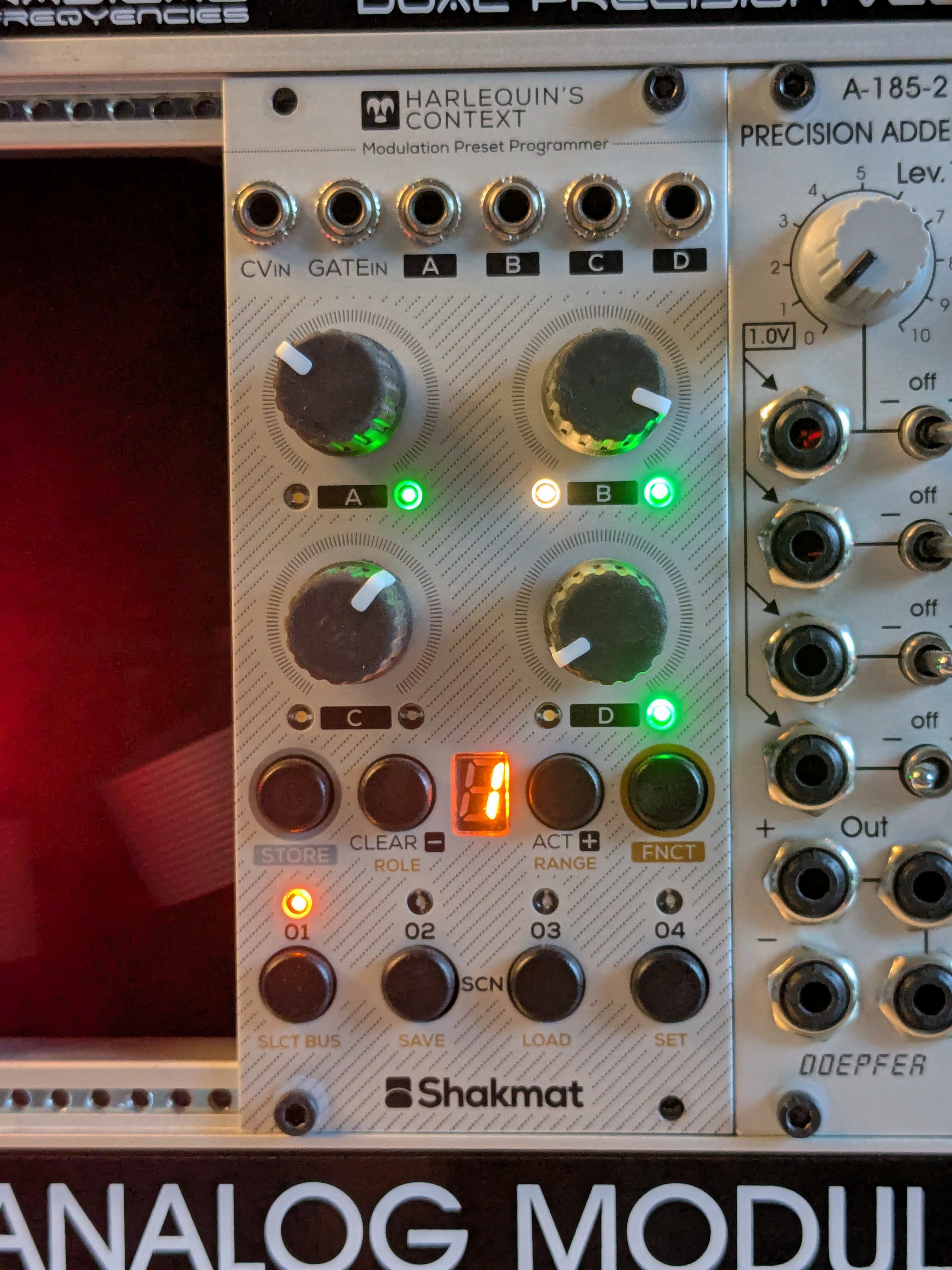 Shakmat Modular Harlequin's Context (première main)