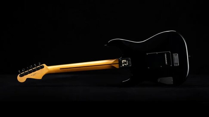 Japan Godzilla Stratocaster BACK Japan Godzilla Stratocaster BACK