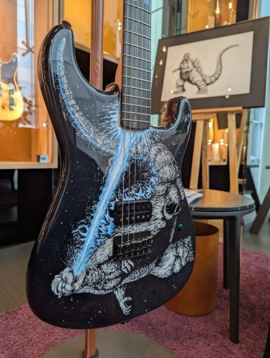 Limited Edition Masterbuilt Godzilla Stratocaster Limited Edition Masterbuilt Godzilla Stratocaster