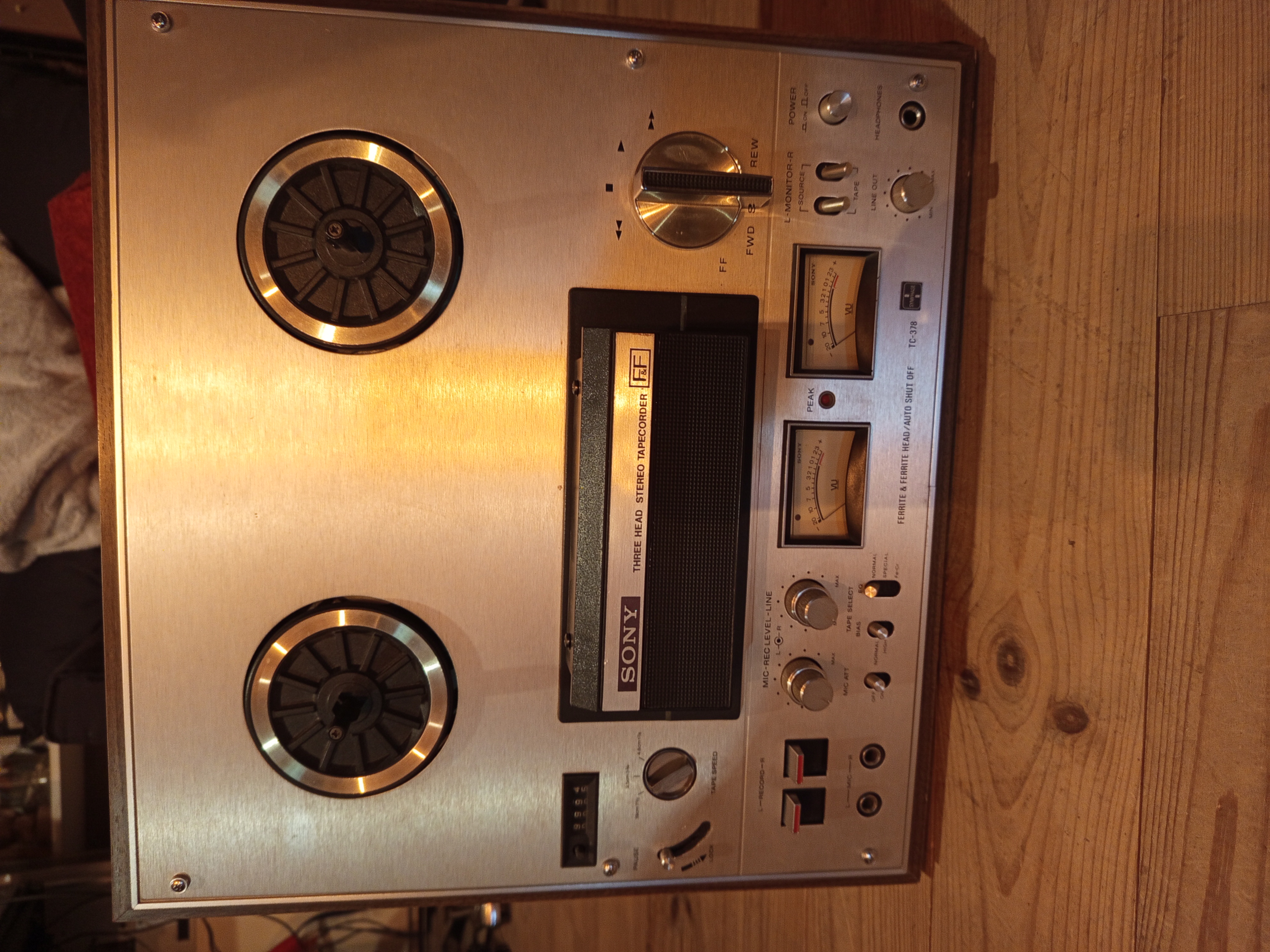 Vends Magneto à bandes Sony TC-378