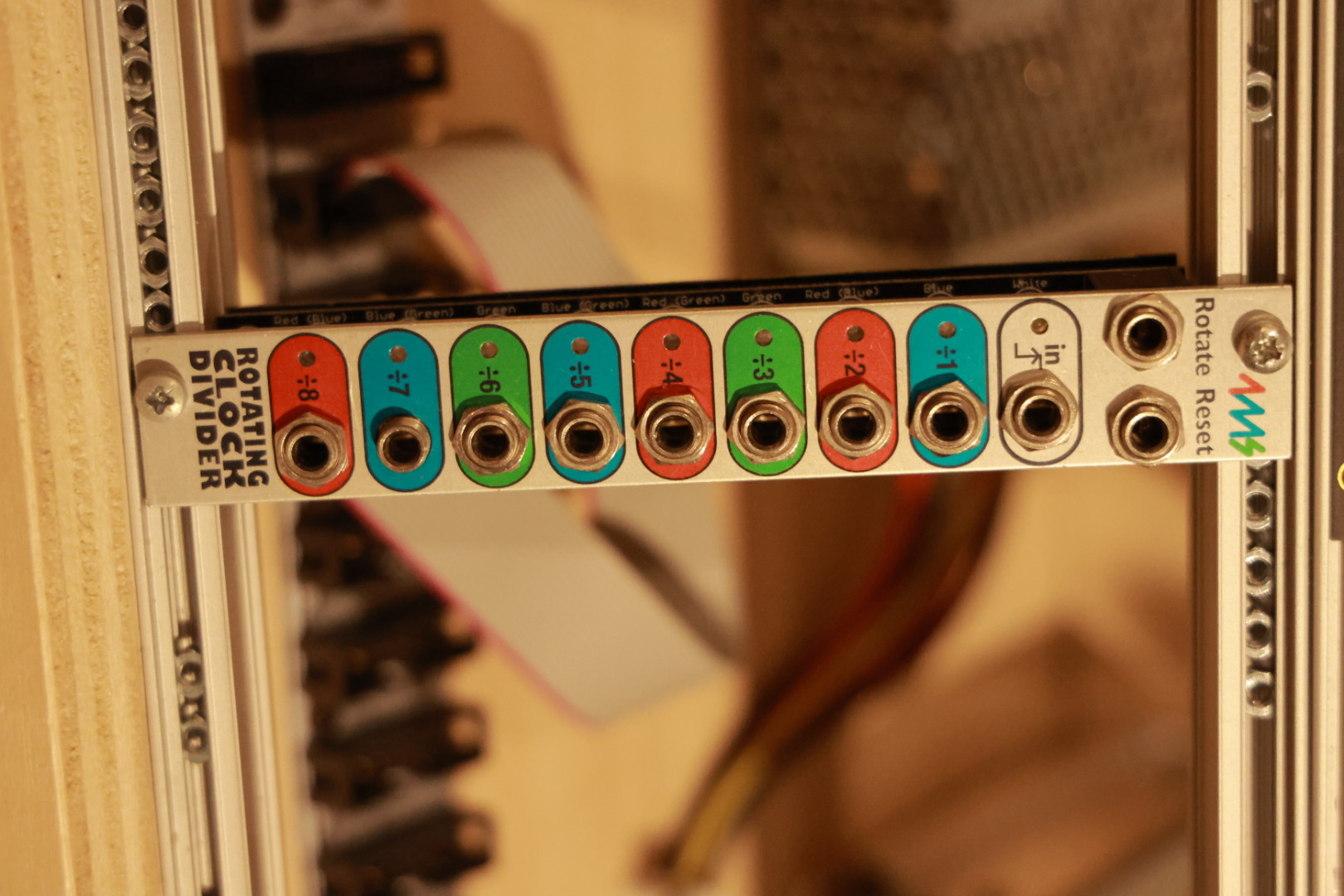 VENDS 4ms Company Rotating Clock Divider
