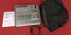 Console de mixage Mackie CFX12 mkII + 2 enceintes actives 1200 W Behringer