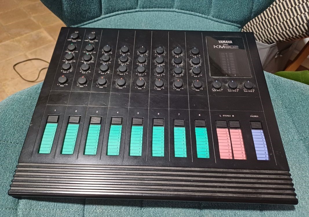 Vends Yamaha KM802
